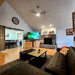 Paradise In Heart Of Poconos Fast Internet Close To All Attractions